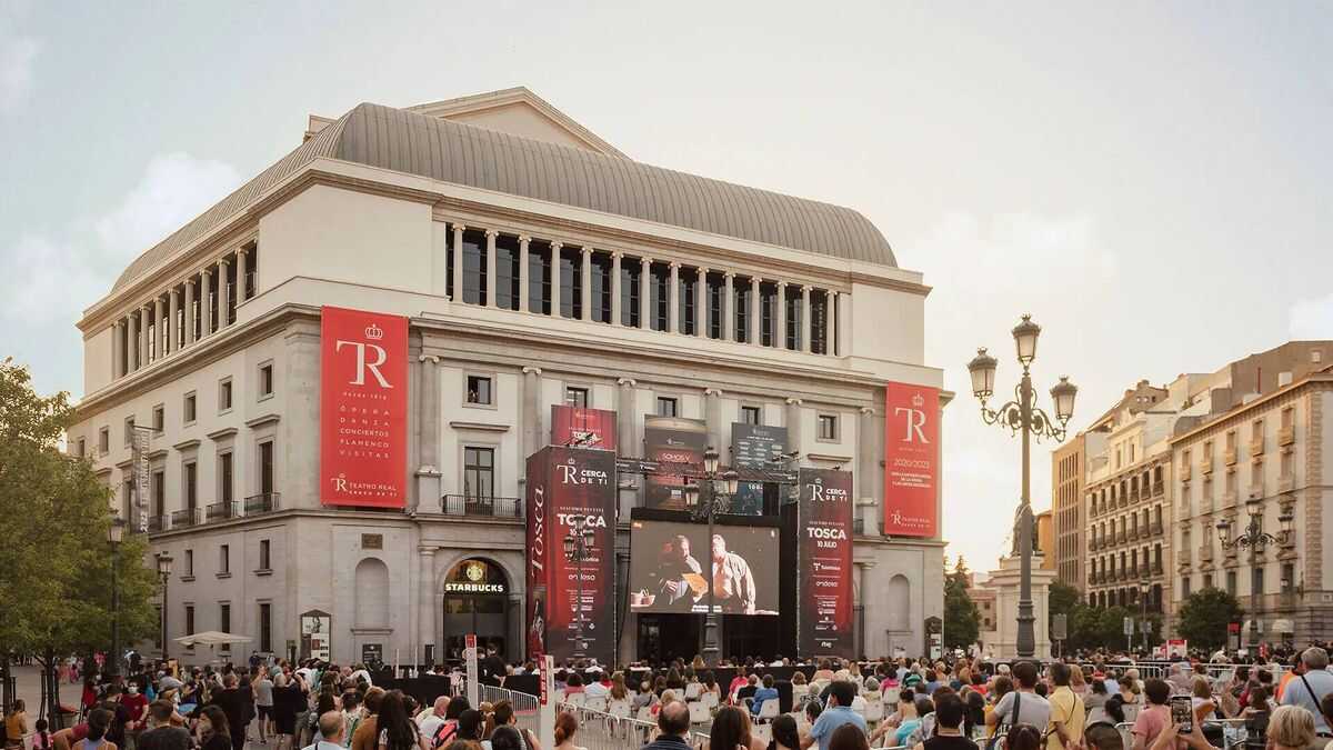 Madrid transforma la Plaza de Isabel II en un auditorio lírico al aire libre y gratuito